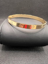 Load image into Gallery viewer, 18K Screw Type Bangle “17”
