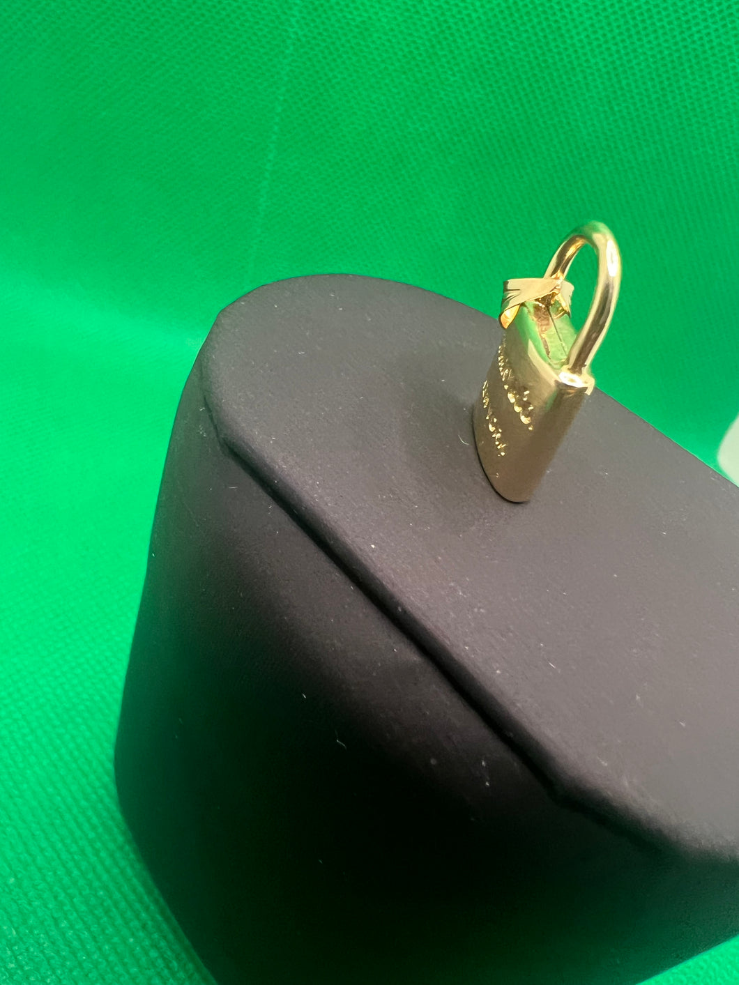 18K Lock Pendant