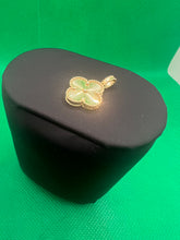 Load image into Gallery viewer, 18K Clover Pendant “15mm”
