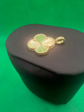Load image into Gallery viewer, 18K Clover Pendant “18mm”
