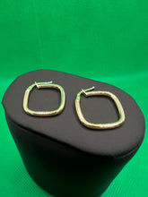 Load image into Gallery viewer, 18K Squared Loop Earrings 15mm
