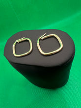 Load image into Gallery viewer, 18K Squared Loop Earrings 15mm
