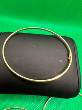 Load image into Gallery viewer, 18K Light Weight (F-D) Bangle
