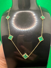 Load image into Gallery viewer, 18K Flower Necklace in Malachite green
