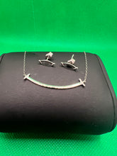 Load image into Gallery viewer, 18K White Gold Smiley Set
