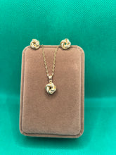 Load image into Gallery viewer, 18K Knot Set
