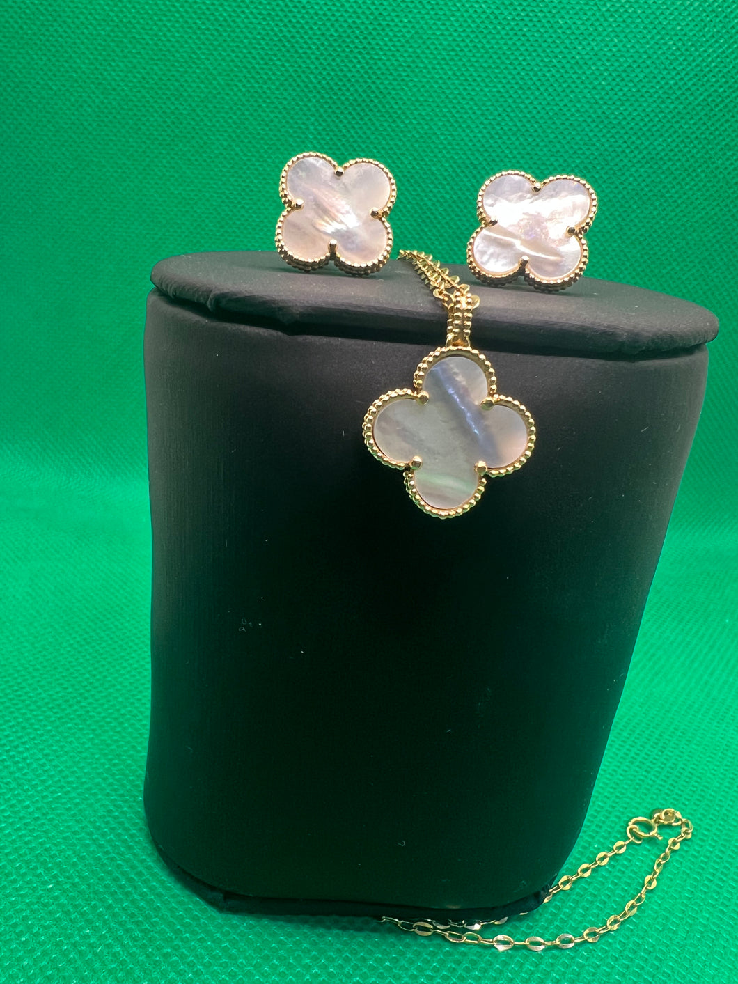 18K Clover Set Necklace & Earrings