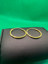Load image into Gallery viewer, 22K Loop Medium Design Earrings
