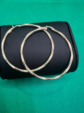 Load image into Gallery viewer, 18 Extra Large Loop “50mm”
